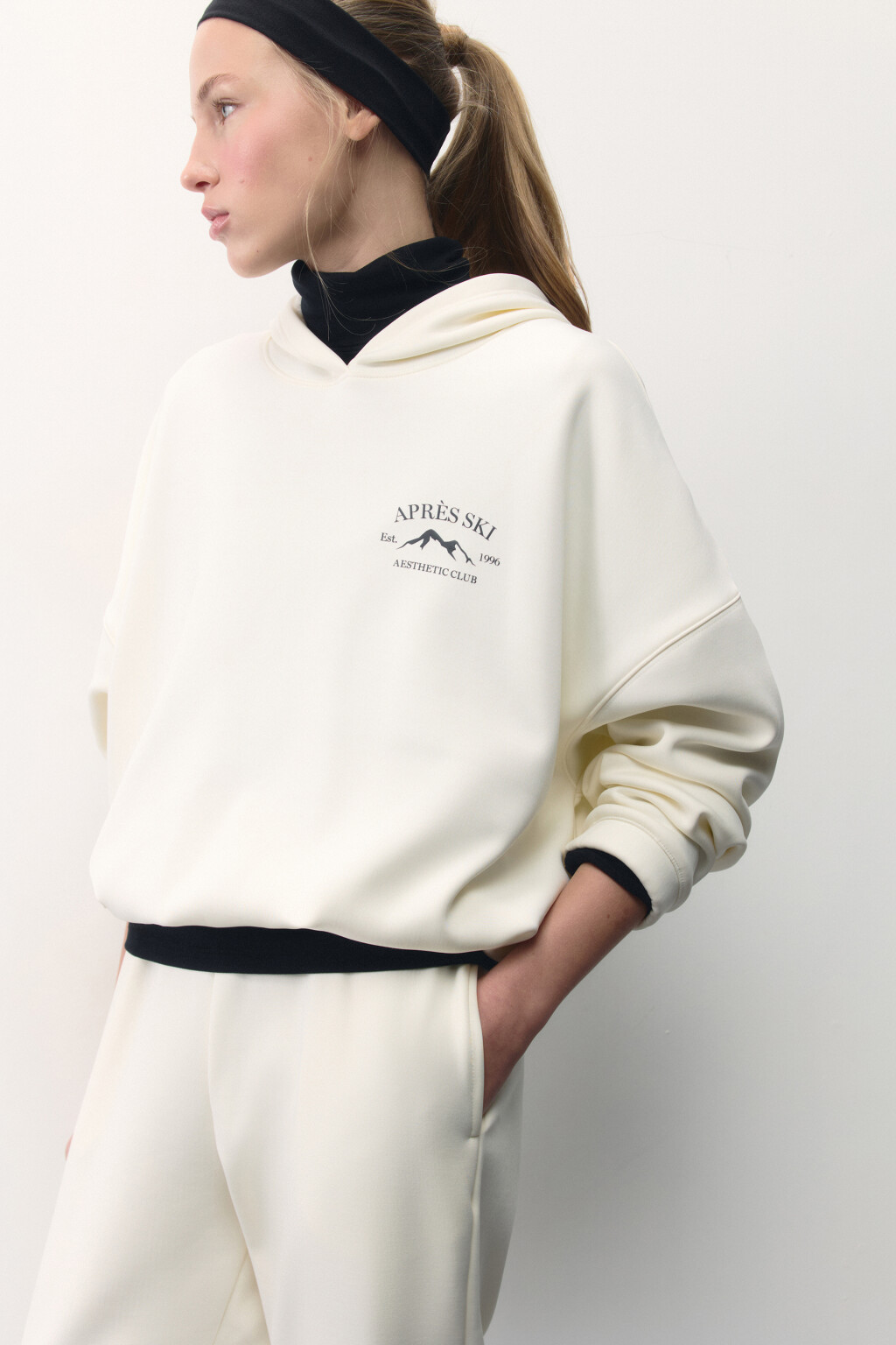 Худи oversize спортивная с капюшоном и принтом - цвет ванильный - 1