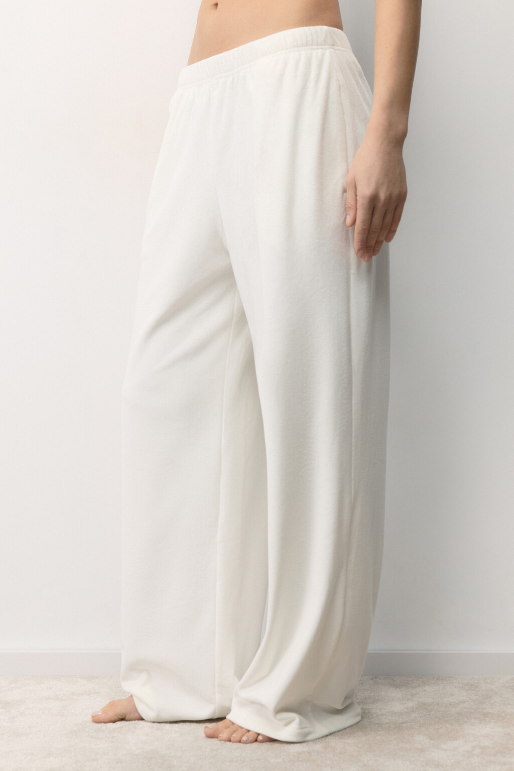 Брюки домашние плюшевые со стразами - цвет ванильный - 3