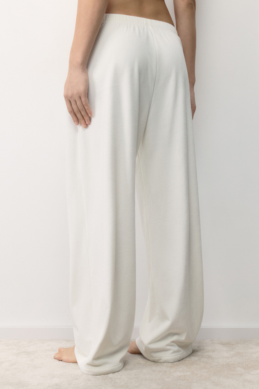 Брюки домашние плюшевые со стразами - цвет ванильный - 4