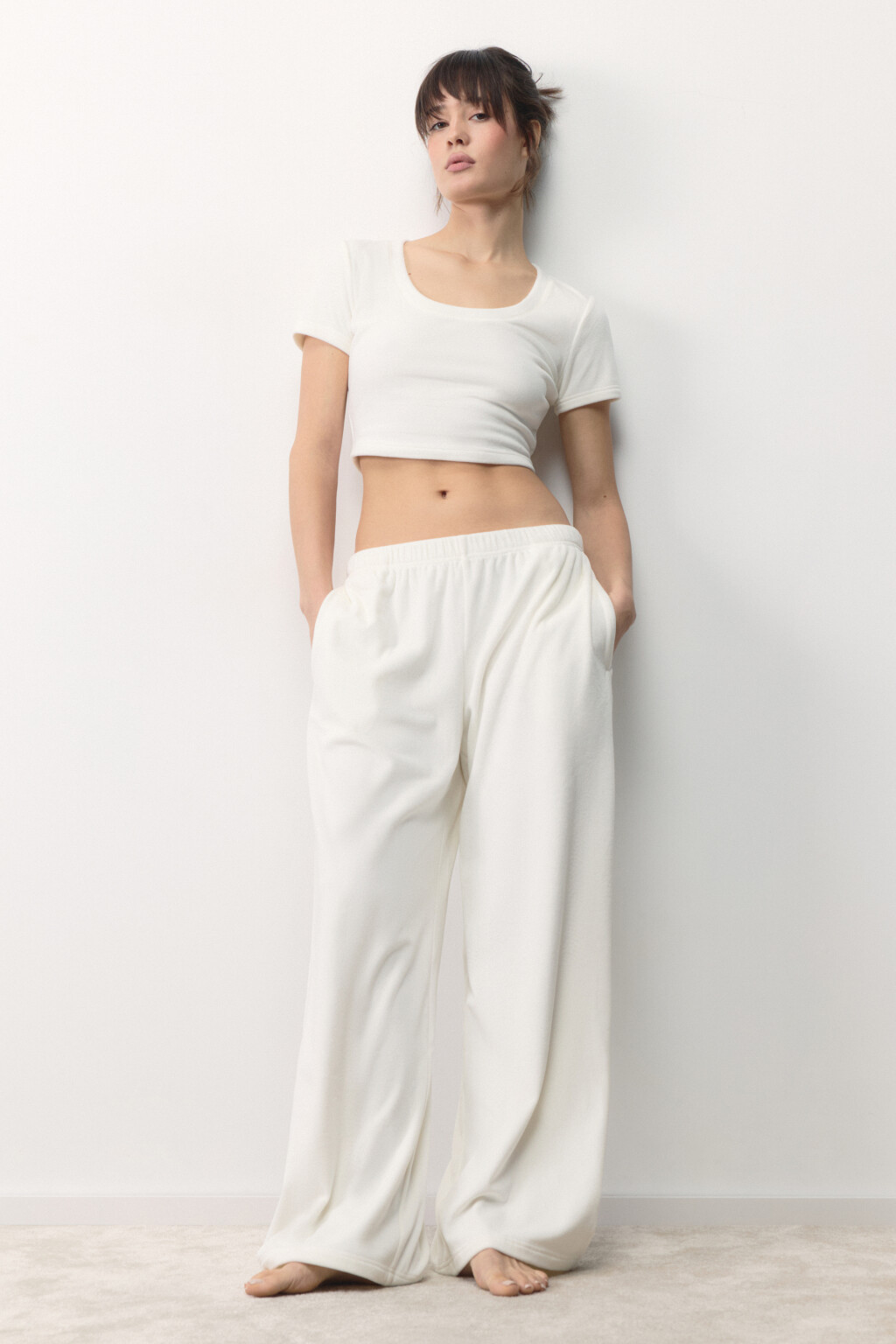 Брюки домашние плюшевые со стразами - цвет ванильный - 5