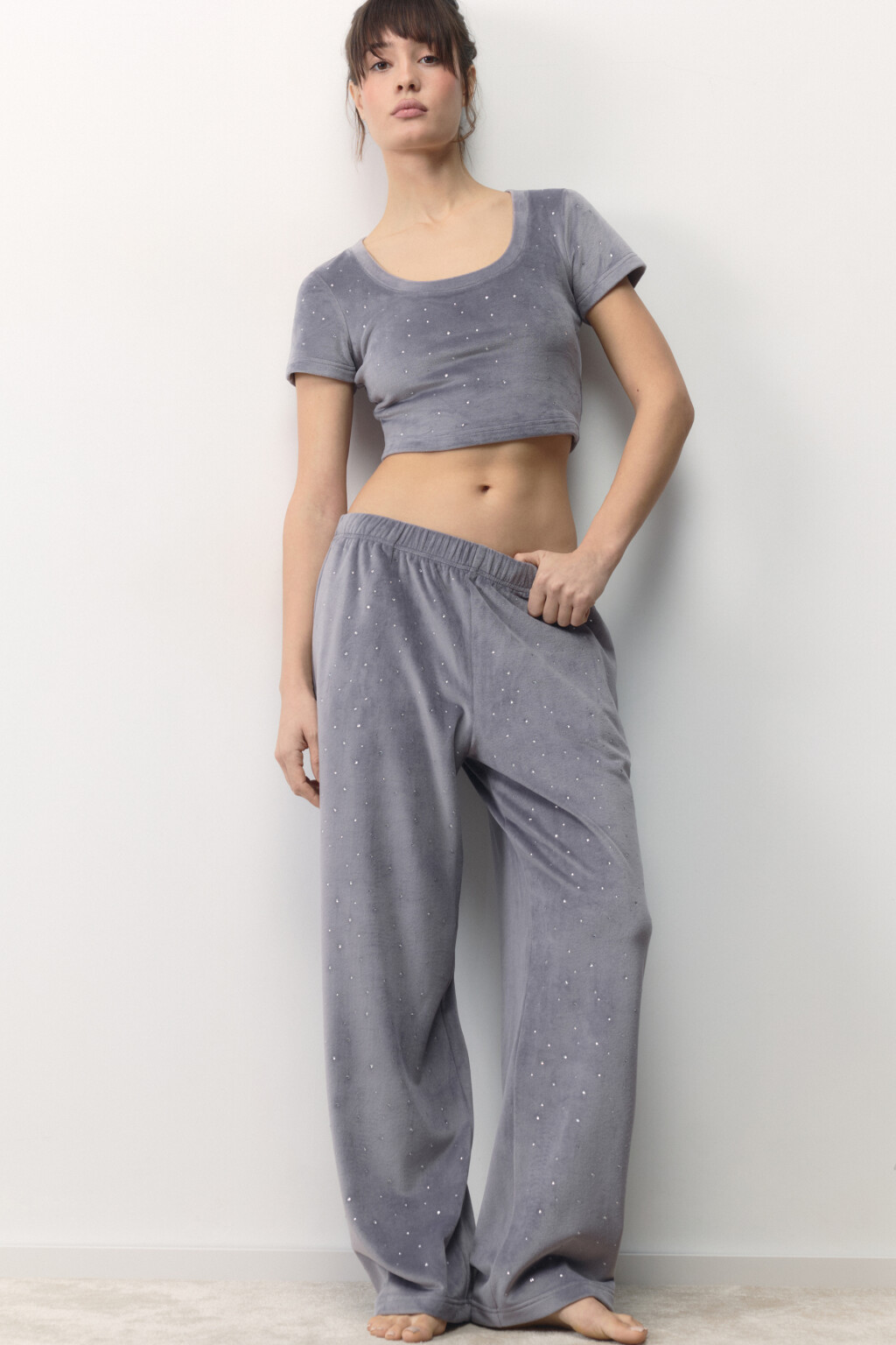 Брюки домашние плюшевые со стразами - цвет серый - 1