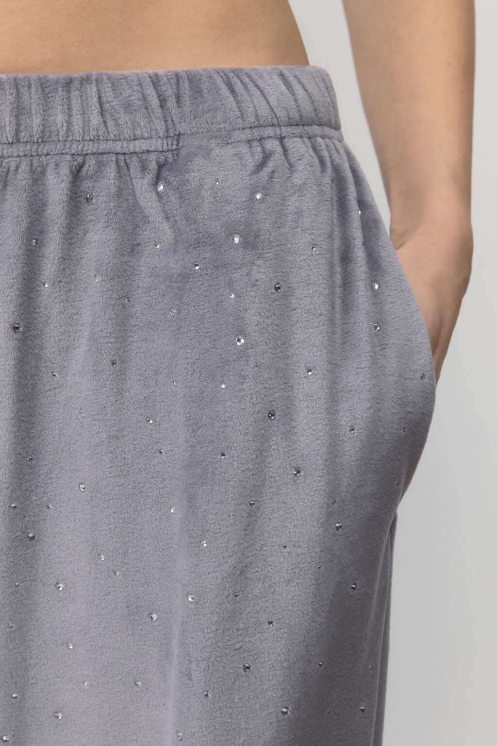 Брюки домашние плюшевые со стразами - цвет серый - 7