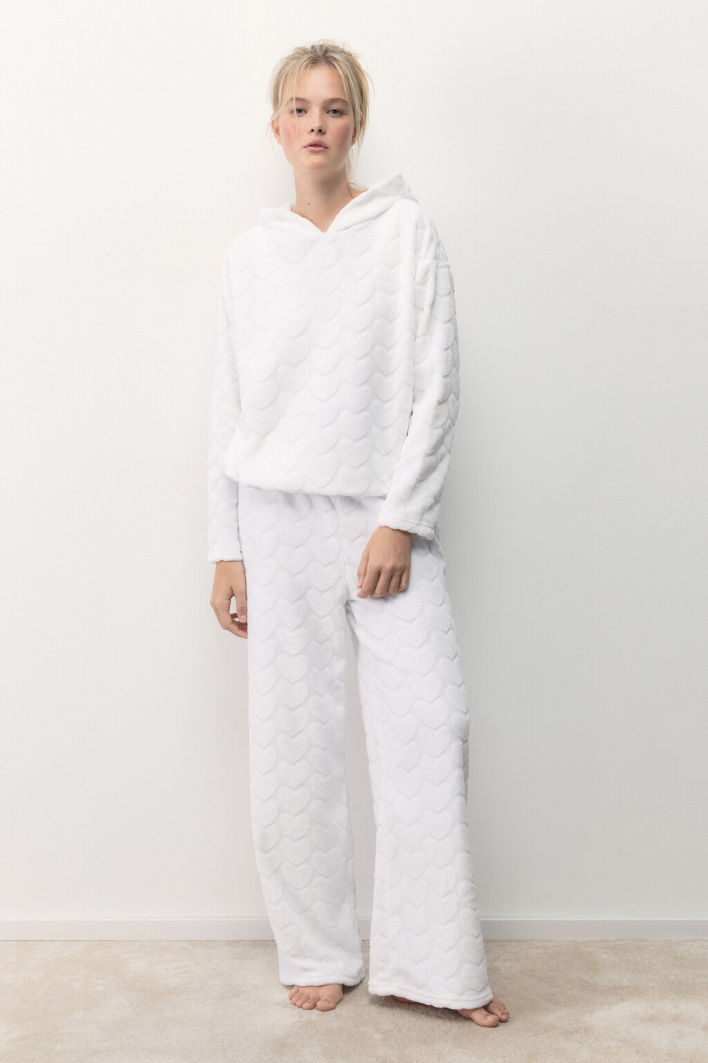 Брюки домашние плюшевые в сердечко - цвет ванильный - 6