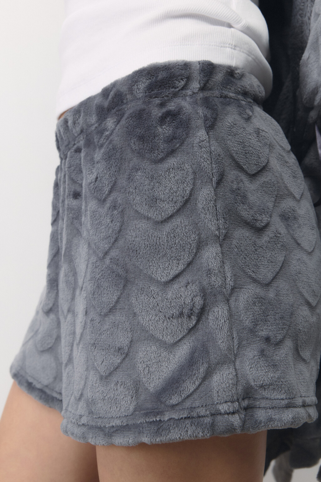 Шорты домашние плюшевые в сердечко - цвет серый - 7