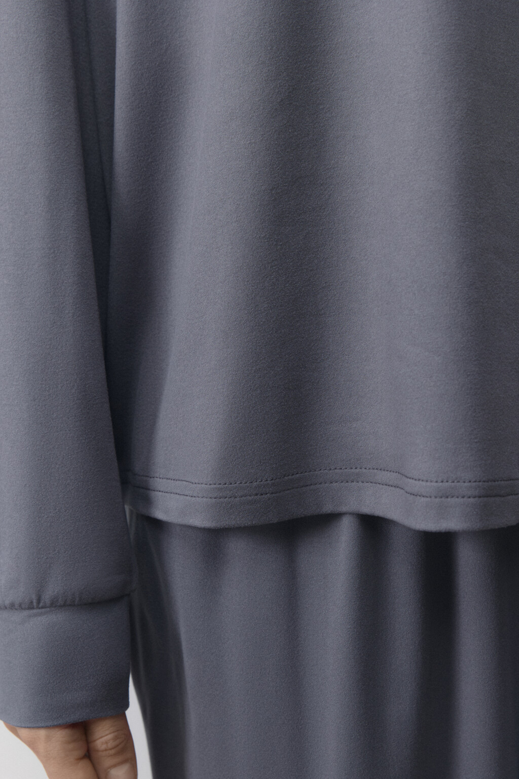 Лонгслив домашний из гладкого трикотажа - цвет серый - 7