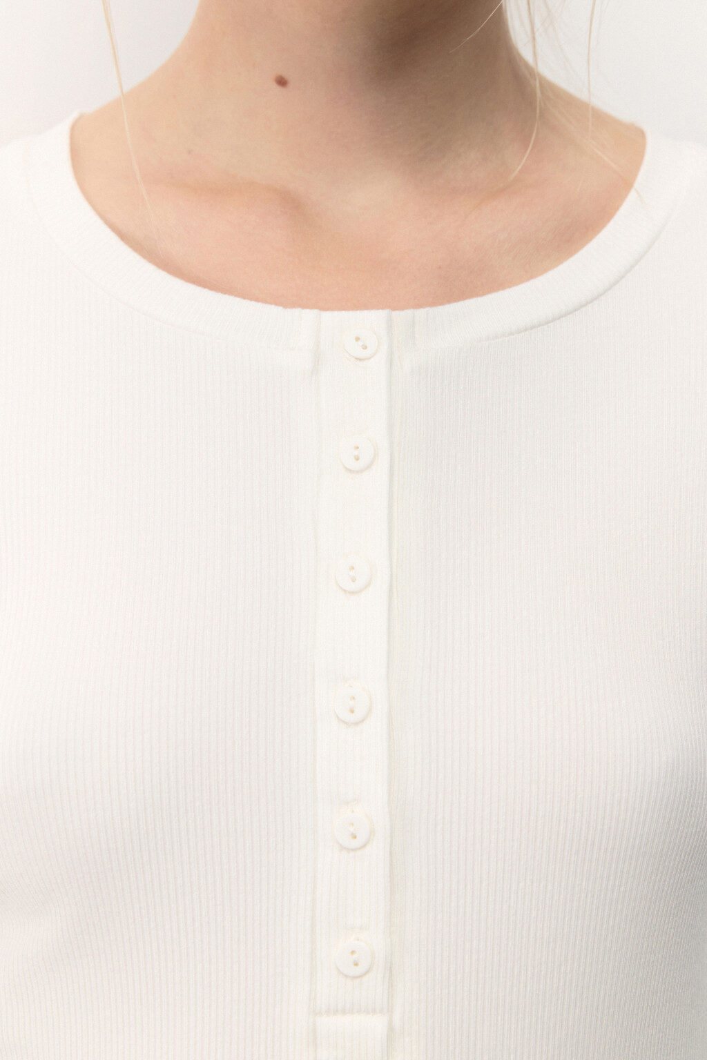 Лонгслив домашний с застежкой на груди - цвет белый - 6