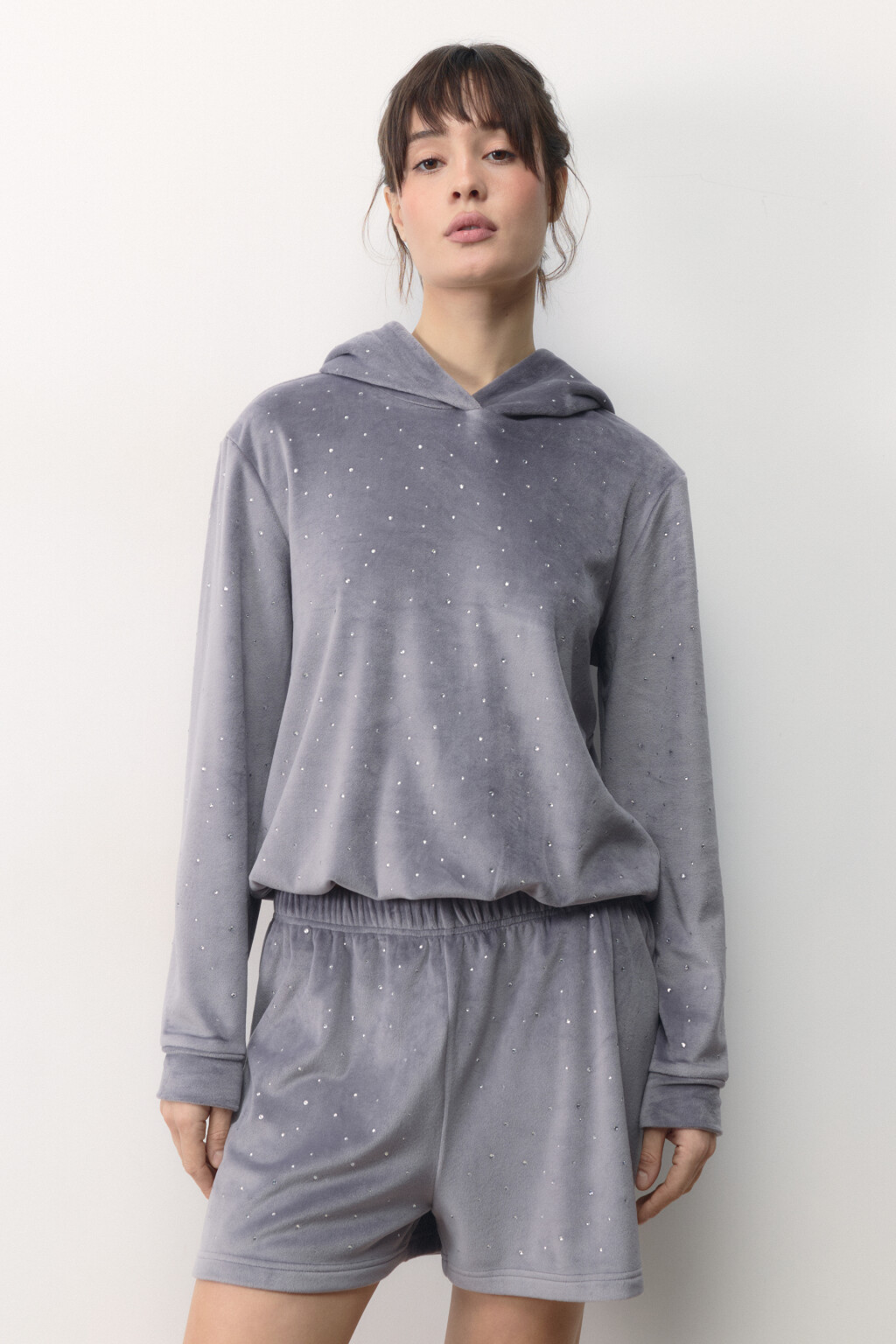 Толстовка домашняя плюшевая со стразами - цвет серый - 2