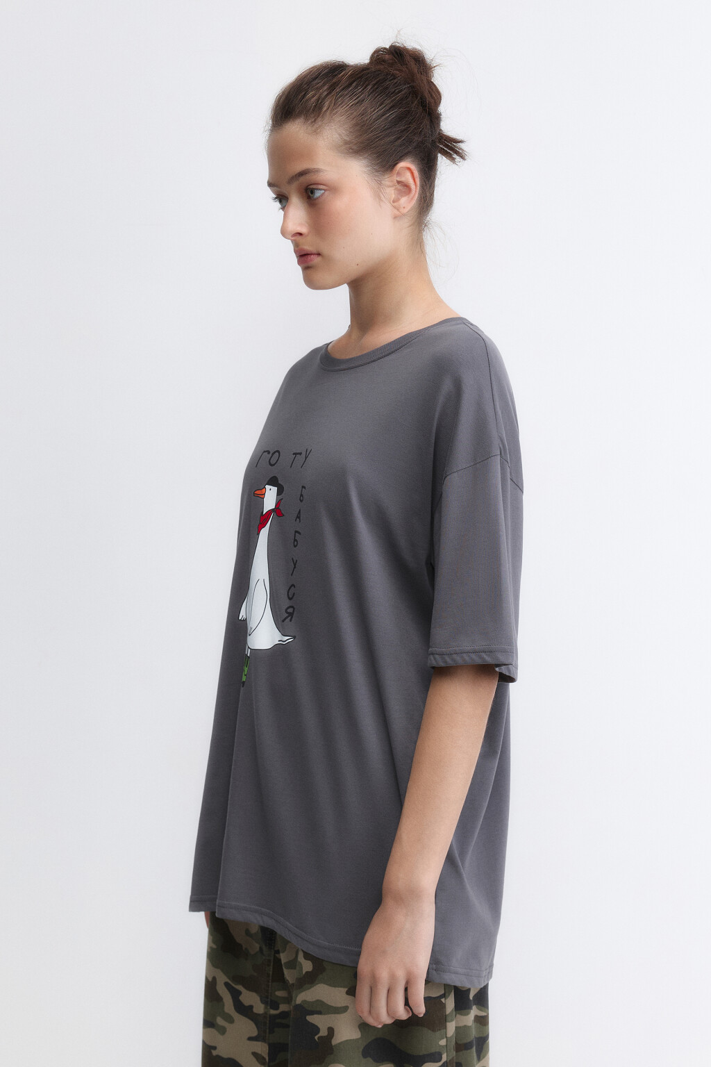 Футболка oversize хлопковая с принтом и надписью - цвет серый - 3