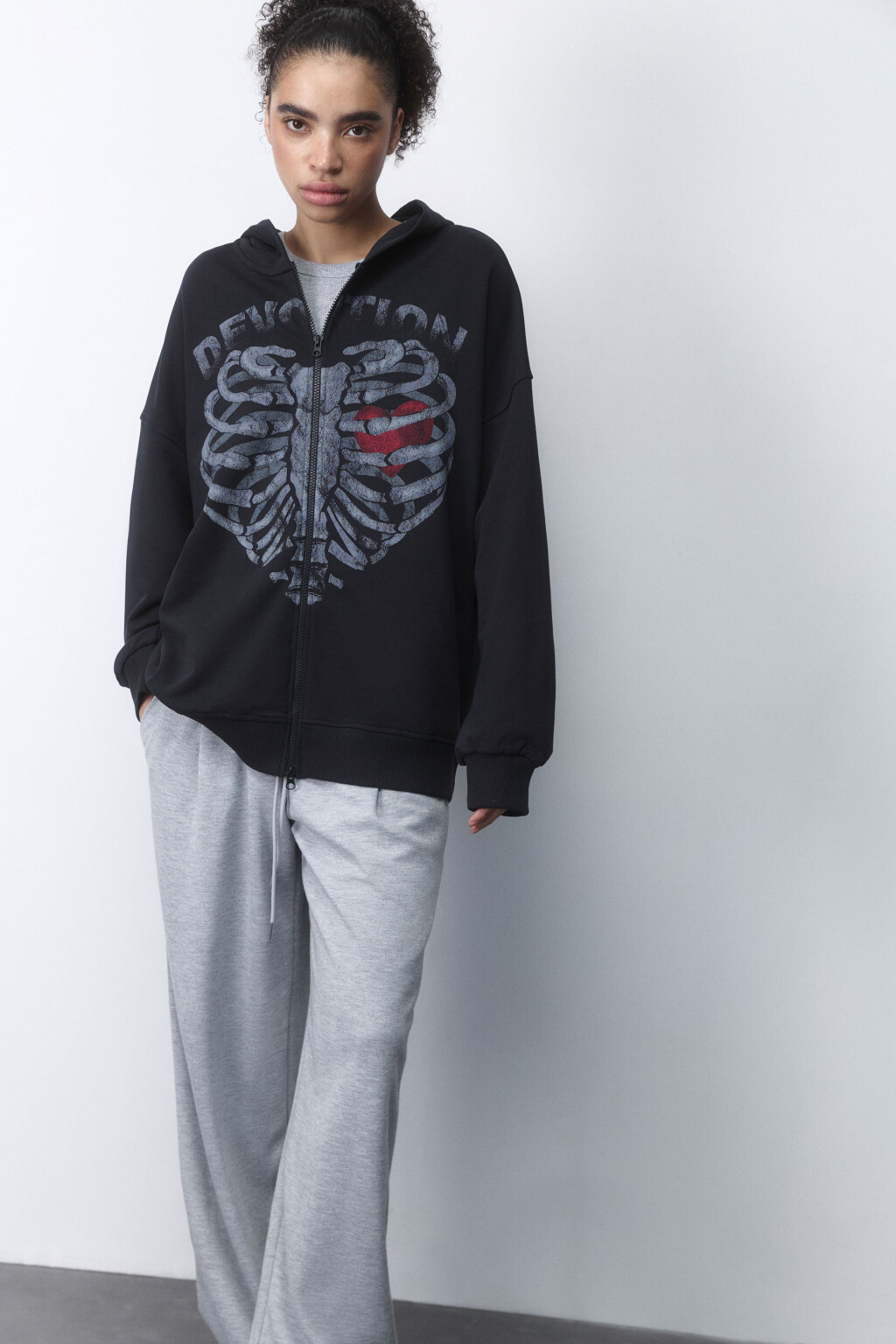 Худи на молнии оверсайз с принтом-скелетом - цвет черный - 1