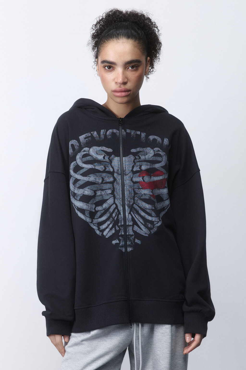 Худи на молнии оверсайз с принтом-скелетом - цвет черный - 2