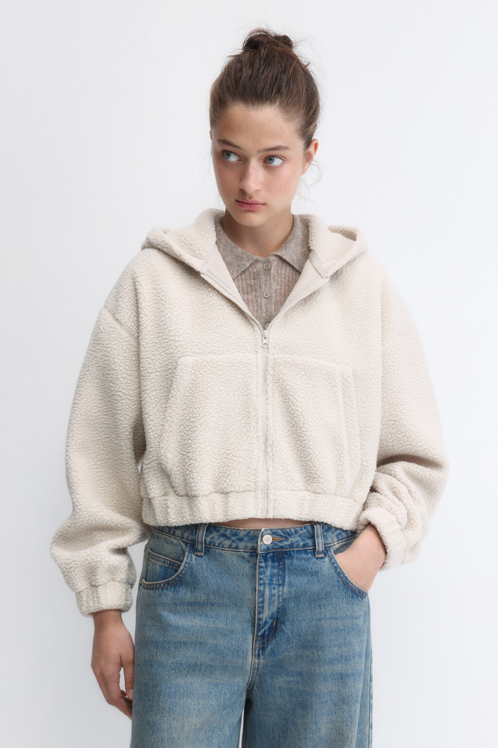 Худи-зипка укороченная флисовая с капюшоном - цвет молочный - 2