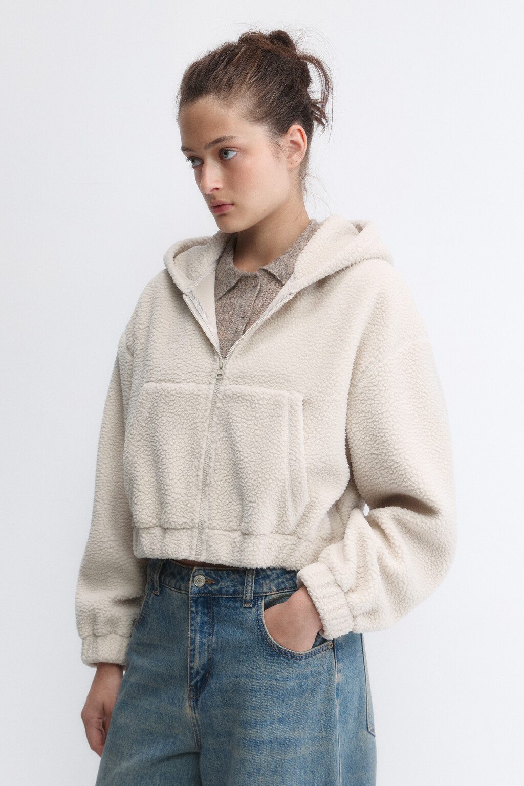 Худи-зипка укороченная флисовая с капюшоном - цвет молочный - 3