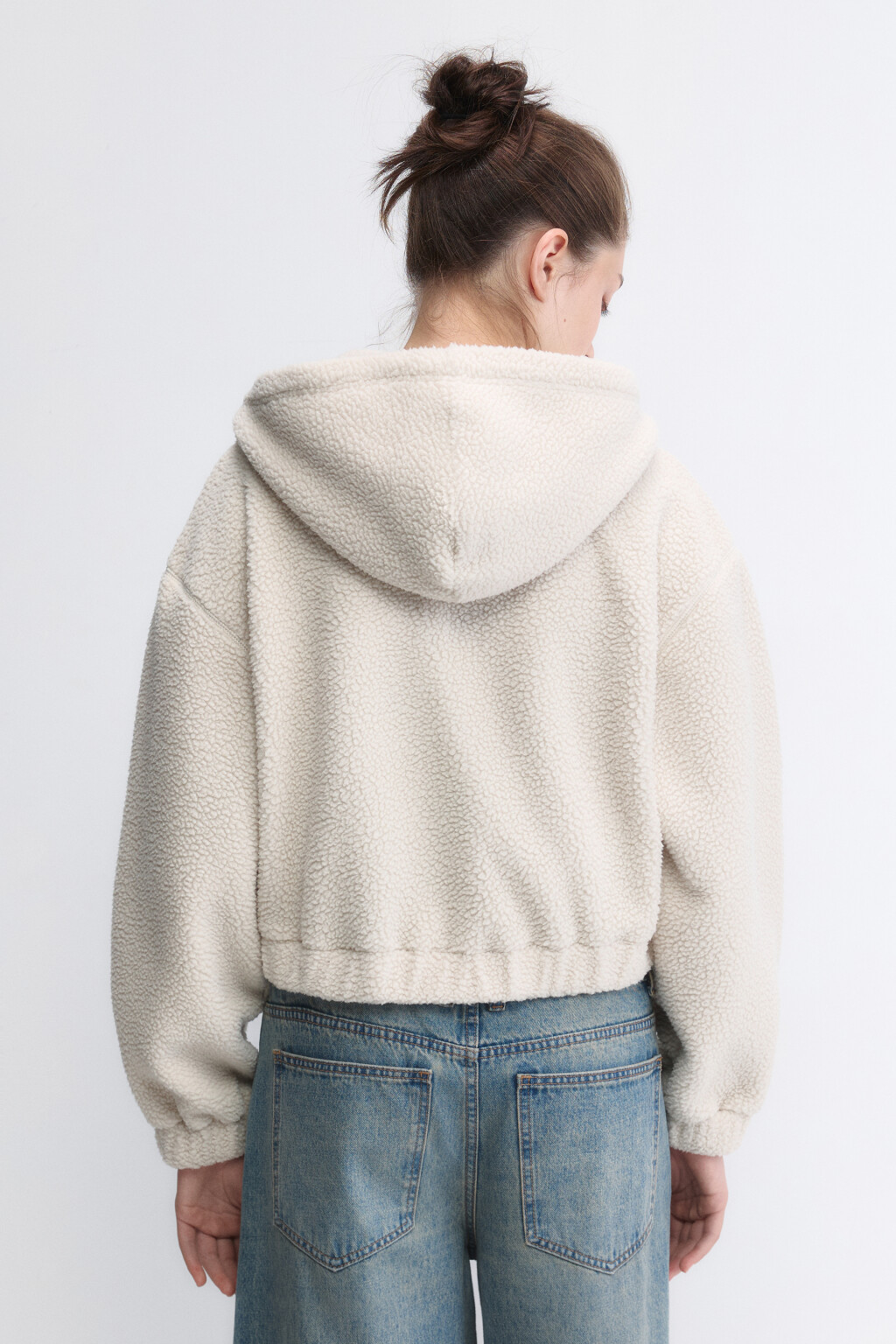Худи-зипка укороченная флисовая с капюшоном - цвет молочный - 4