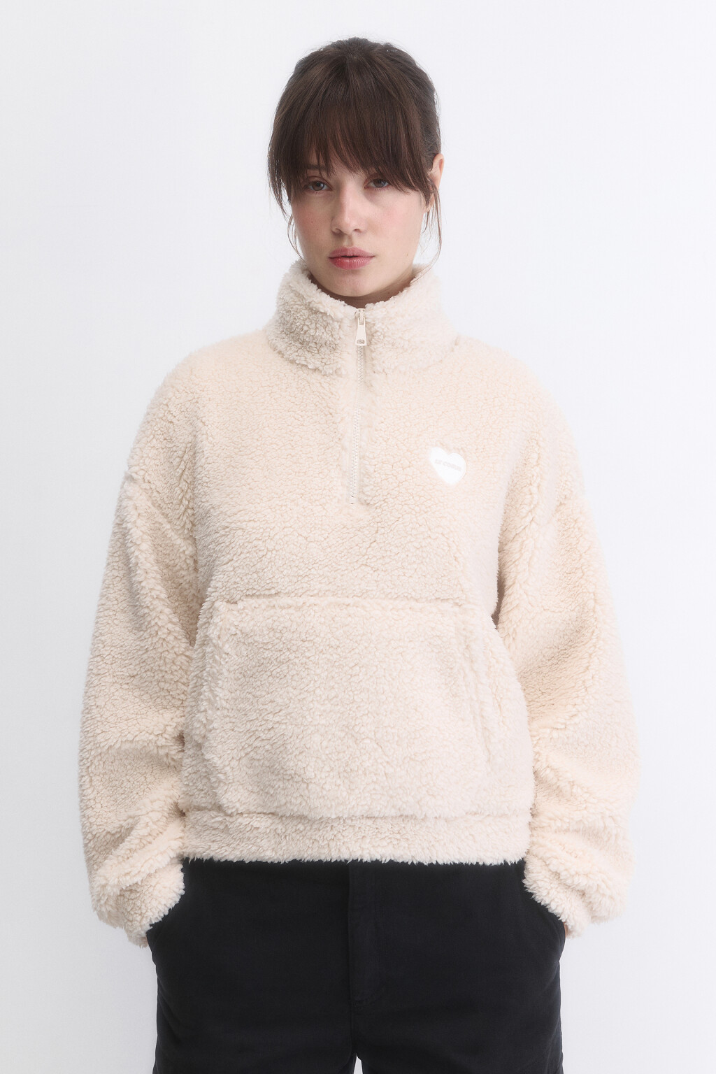 Толстовка флисовая укороченная с сердечком на груди - цвет бежевый - 3