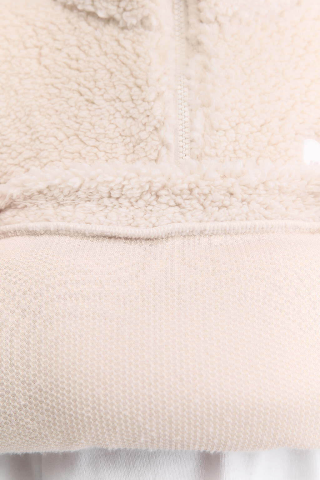 Толстовка флисовая укороченная с сердечком на груди - цвет бежевый - 9
