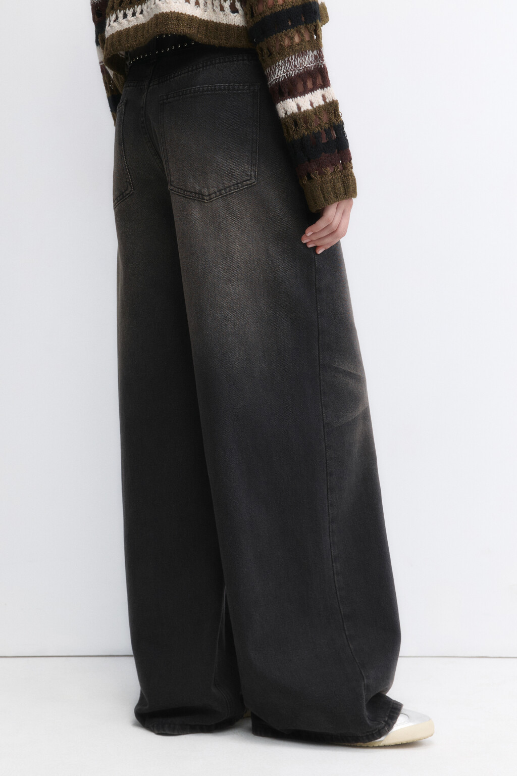 Джинсы широкие с масляной стиркой и ремнем - цвет коричневый - 5