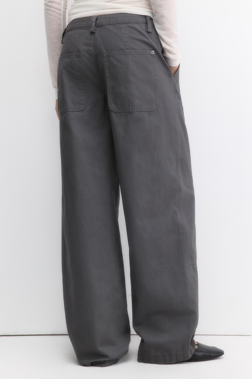 Брюки широкие твиловые с накладными карманами - цвет серый - 4