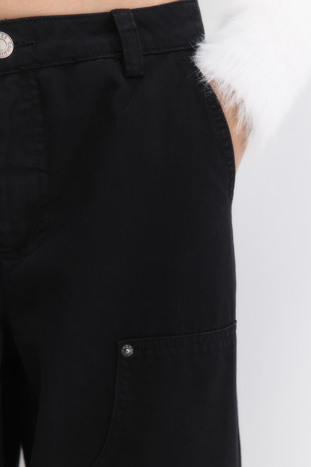 Брюки широкие твиловые с накладными карманами - цвет черный - 7