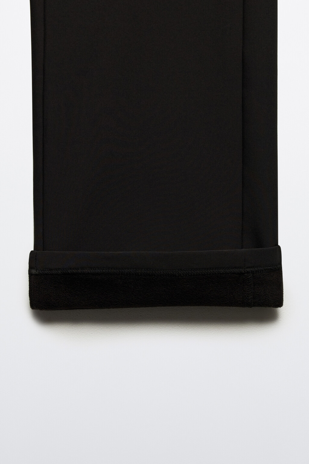 Брюки широкие утепленные с поясом на завязках - цвет черный - 8