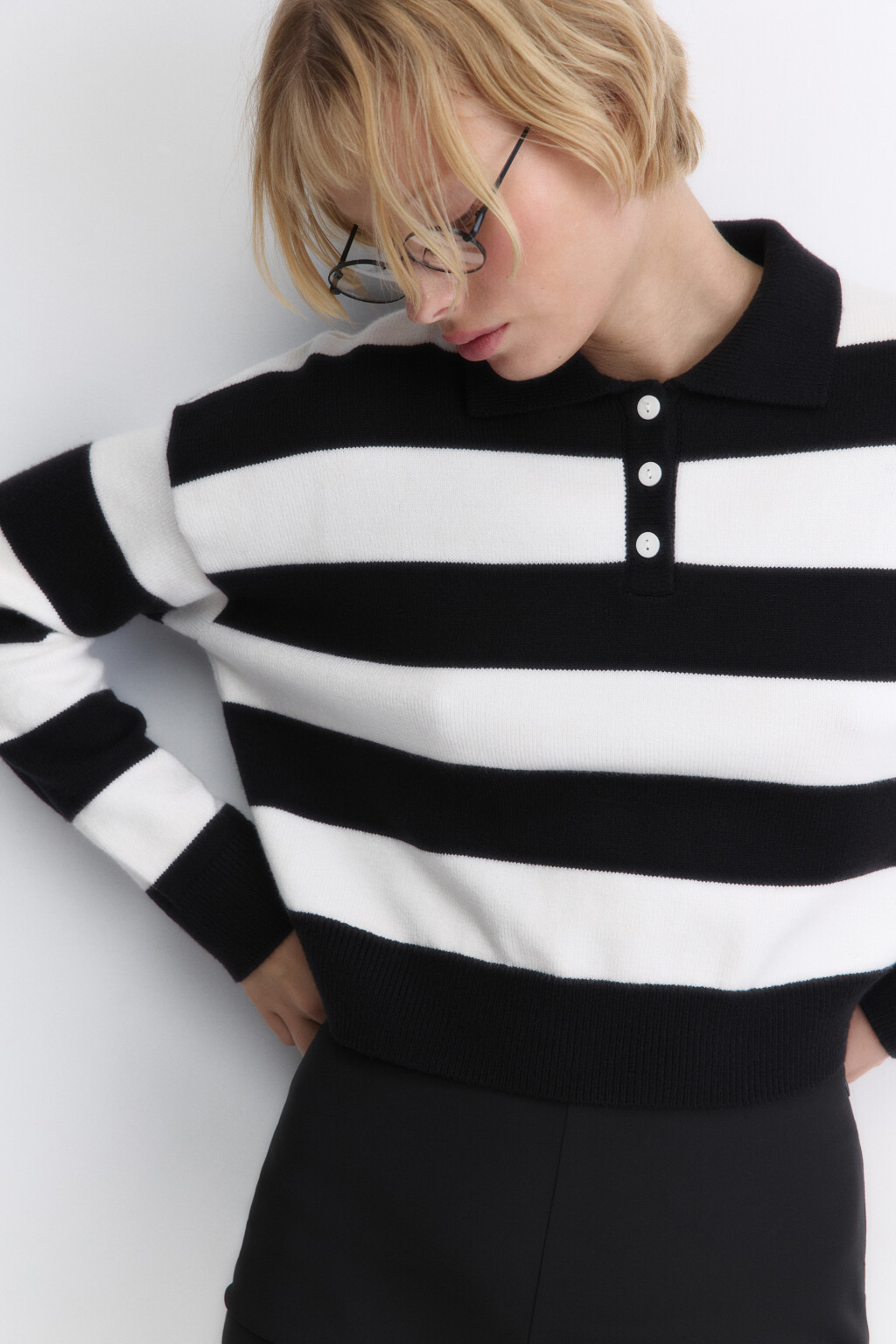 Джемпер-поло тонкой вязки укороченный - цвет черный - 1