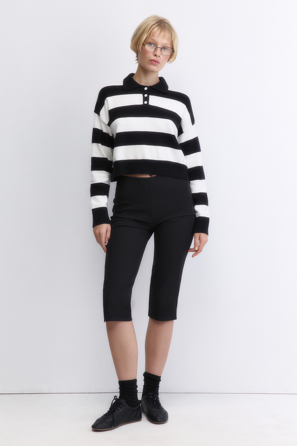 Джемпер-поло тонкой вязки укороченный - цвет черный - 5