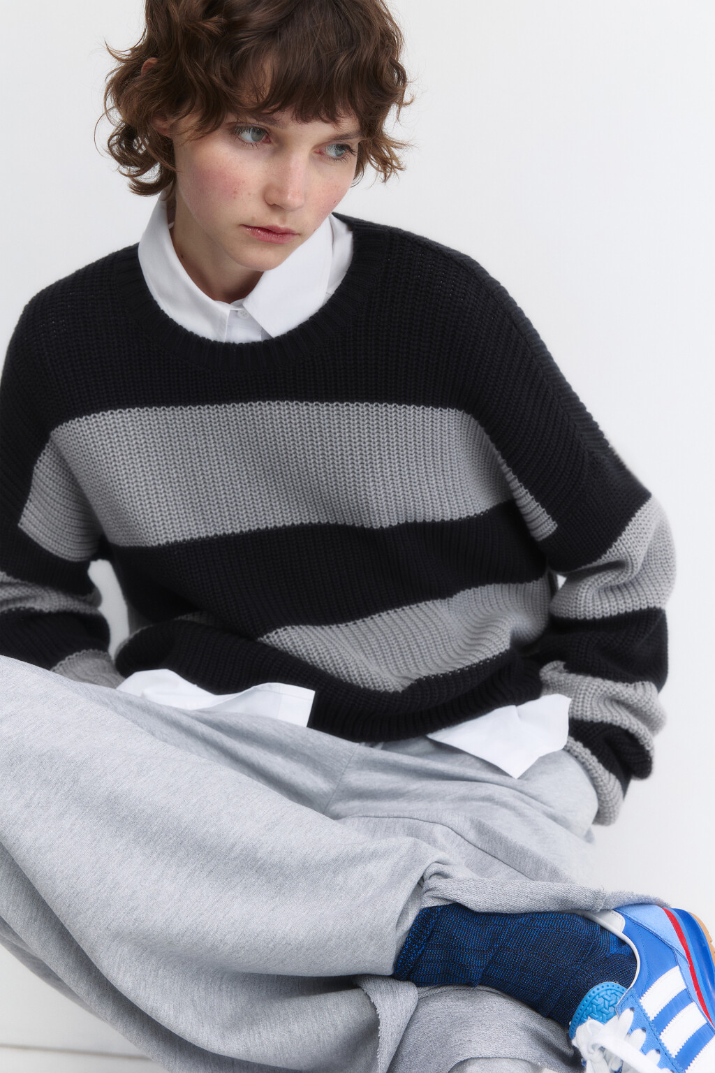 Джемпер oversize вязаный из хлопковой пряжи - цвет серый - 2