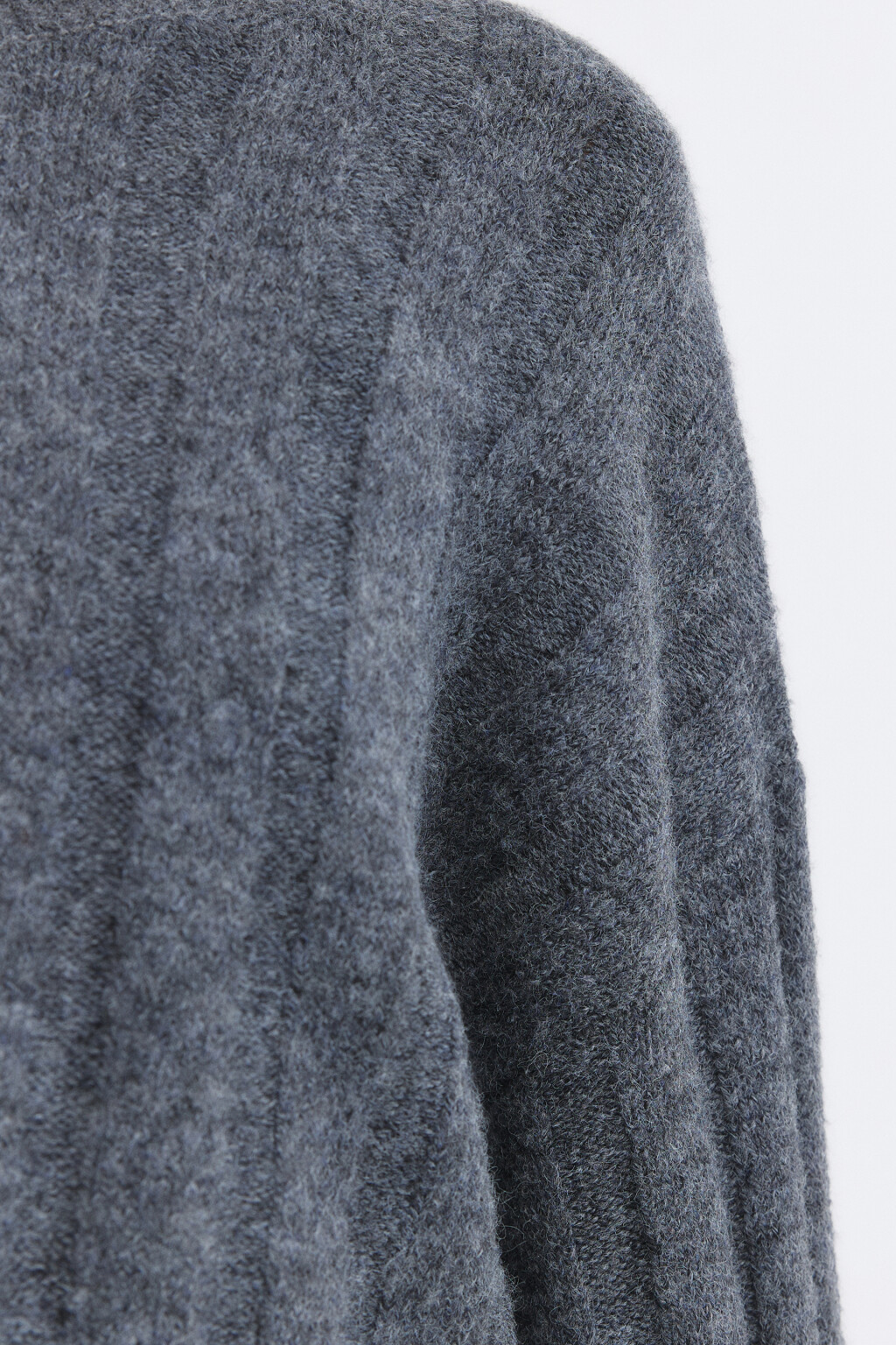 Джемпер вязаный в широкий рубчик - цвет серый - 8