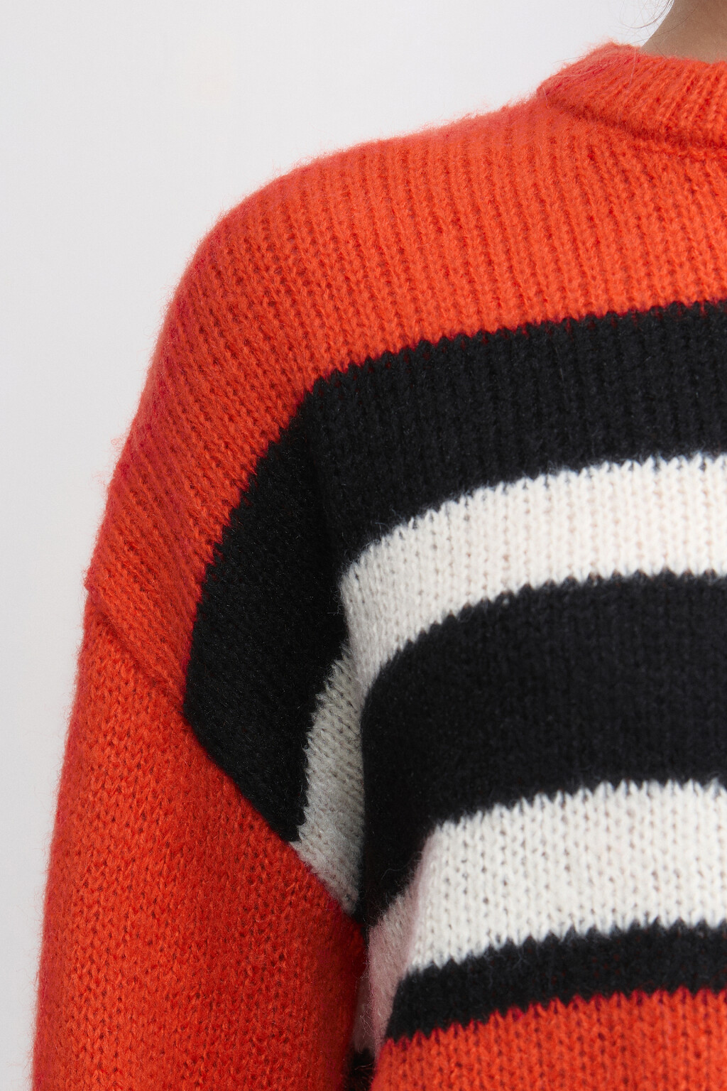 Джемпер вязаный укороченный в полоску - цвет красный - 8