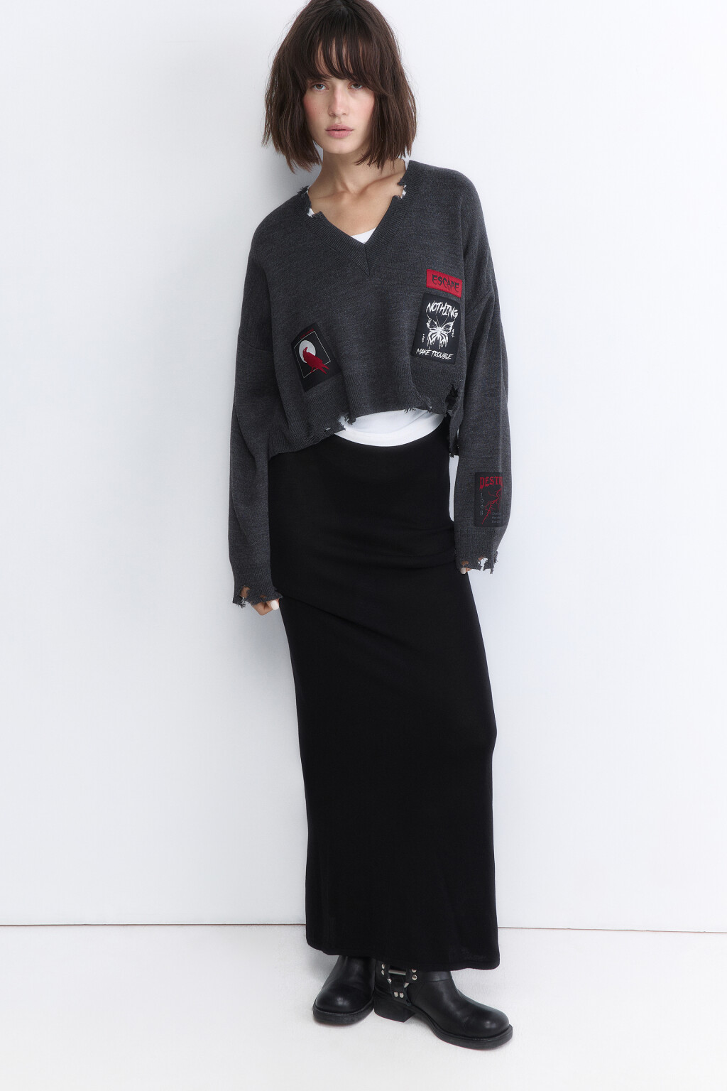 Джемпер вязаный рваный с патчами - цвет серый - 3