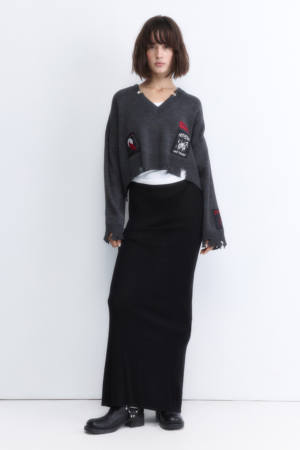 Джемпер вязаный рваный с патчами - цвет серый - 5