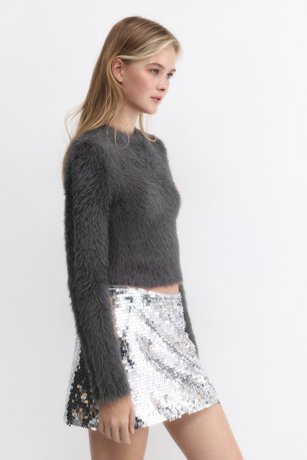 Джемпер укороченный из пушистой пряжи - цвет бежевый - 4