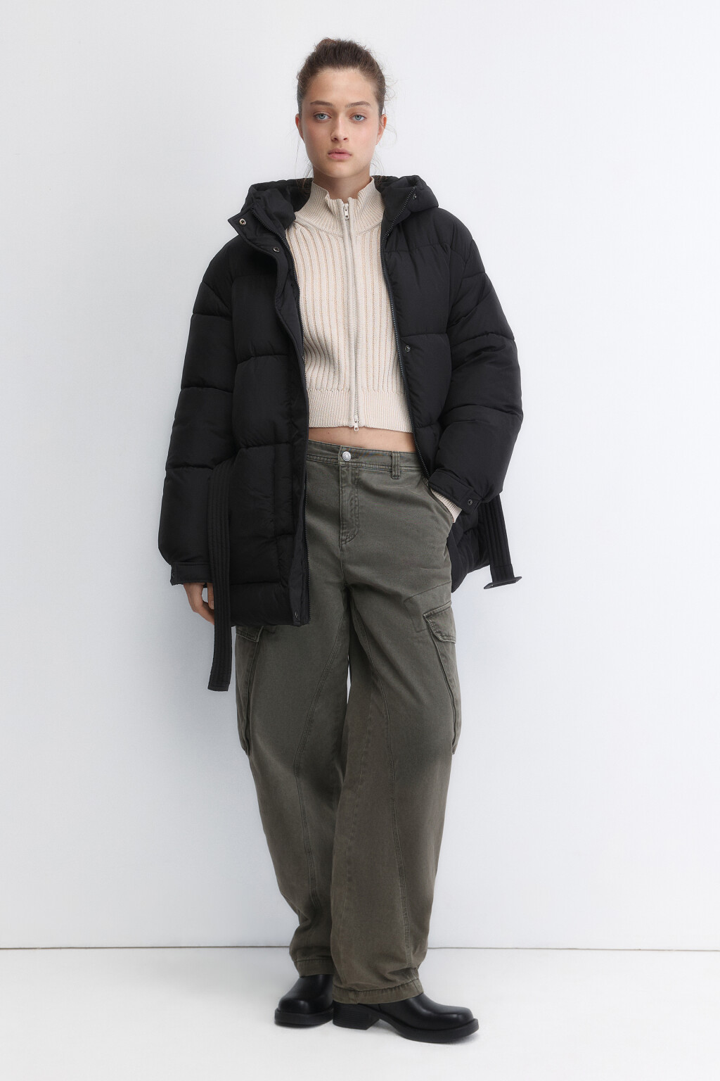 Куртка стеганая с поясом и рожками на капюшоне - цвет черный - 6