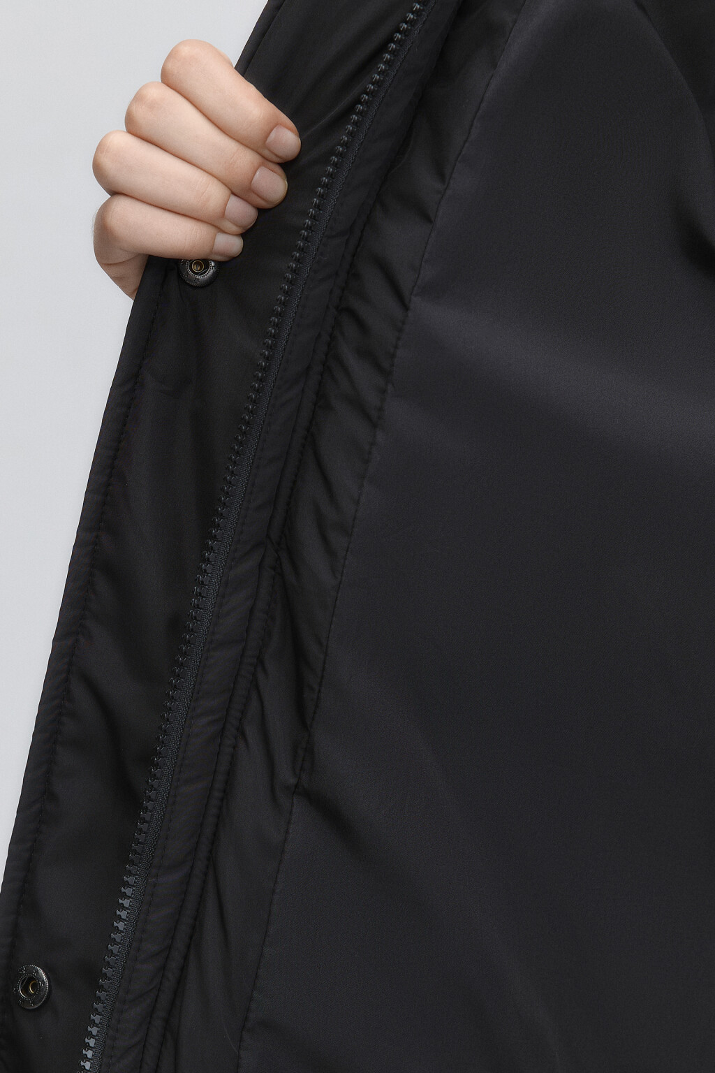 Куртка стеганая с поясом и рожками на капюшоне - цвет черный - 9