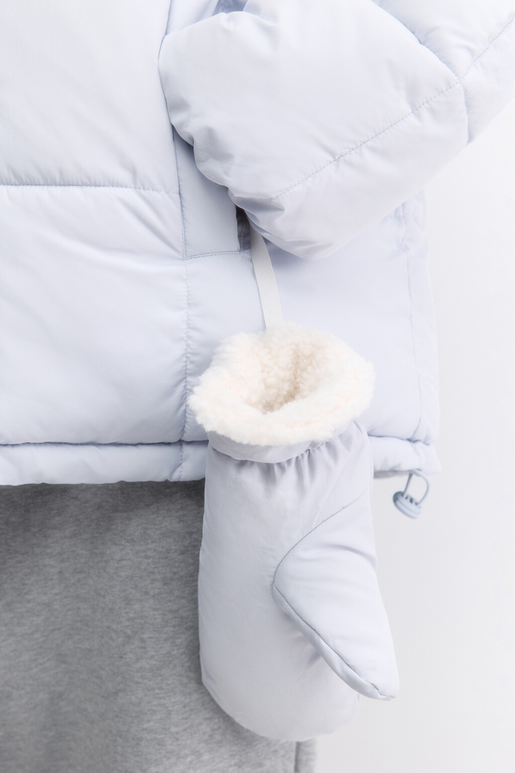 Куртка стеганая с капюшоном и рукавицами - цвет голубой - 8