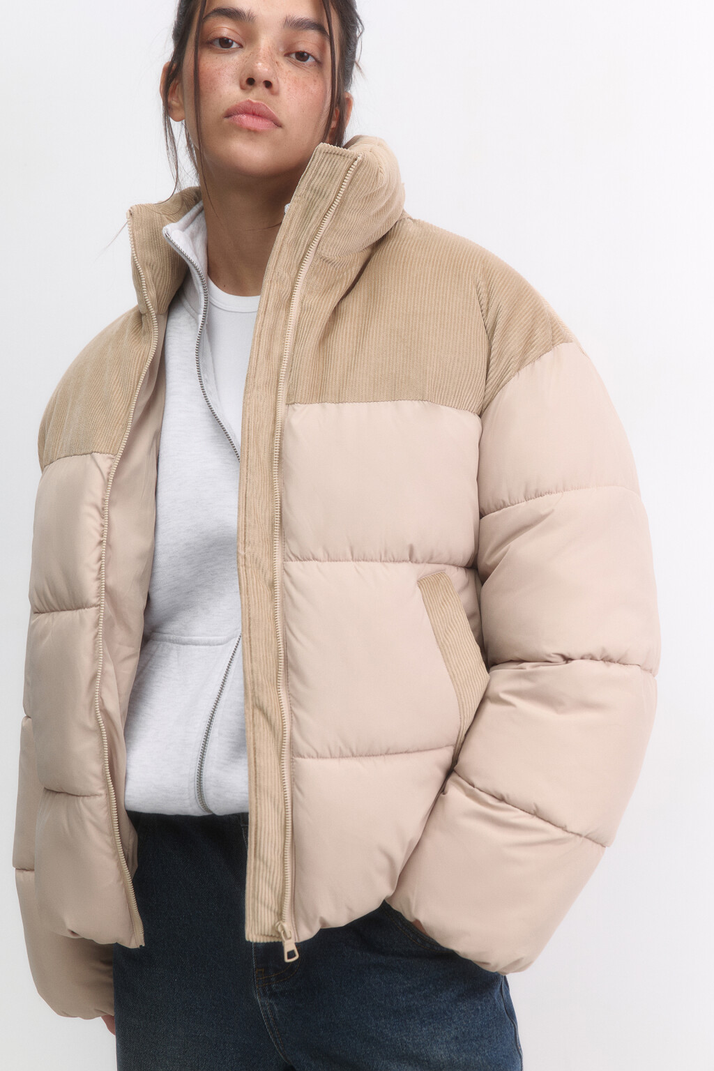 Куртка-пуховик стеганая с вельветовой вставкой - цвет молочный - 1