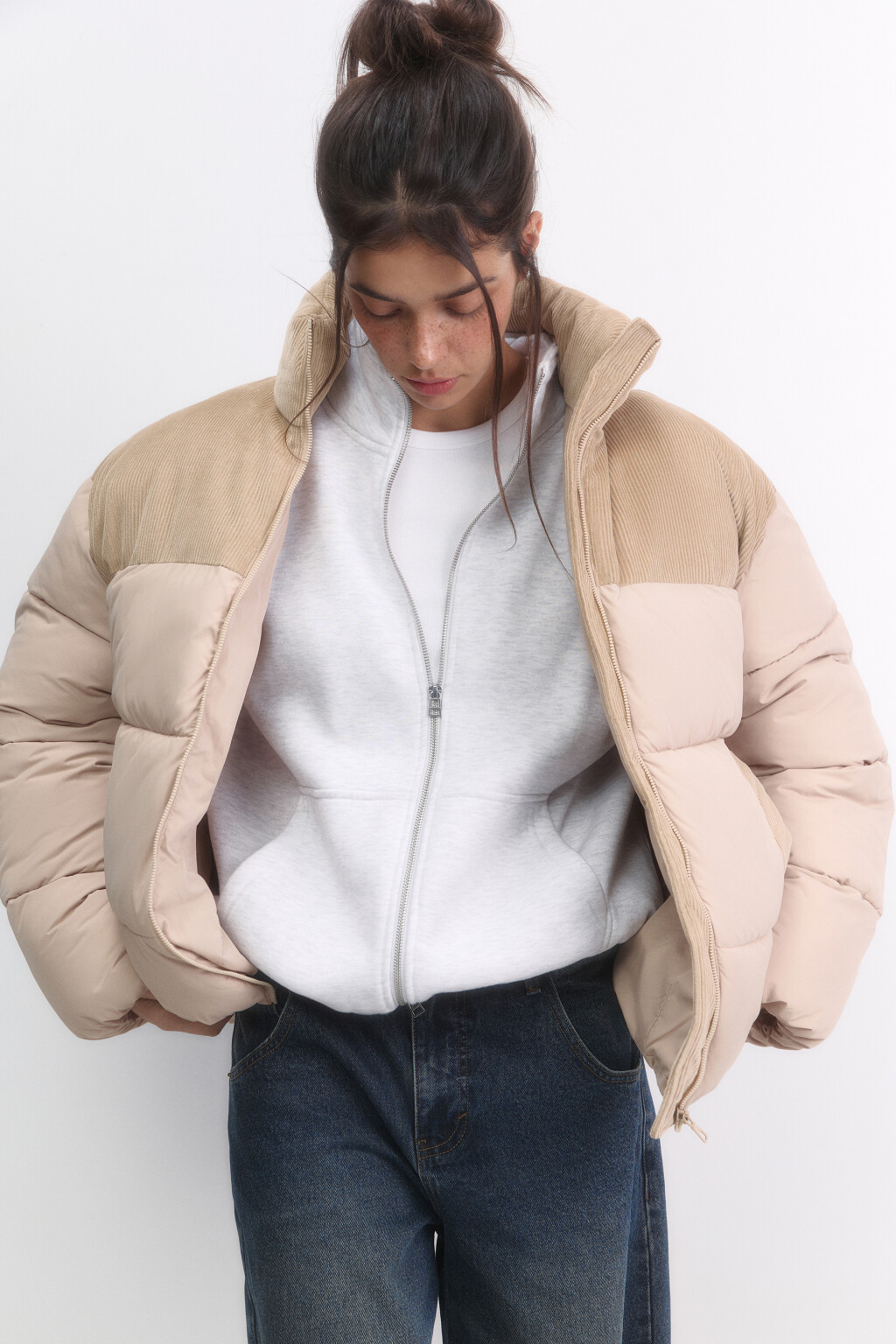Куртка-пуховик стеганая с вельветовой вставкой - цвет молочный - 2