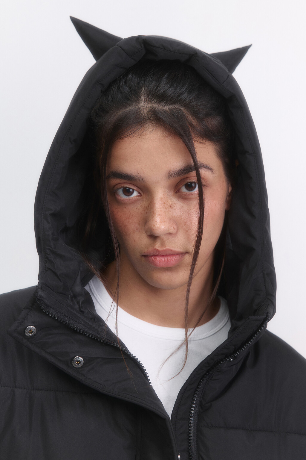 Куртка стеганая с крыльями на спине и рожками - цвет черный - 7