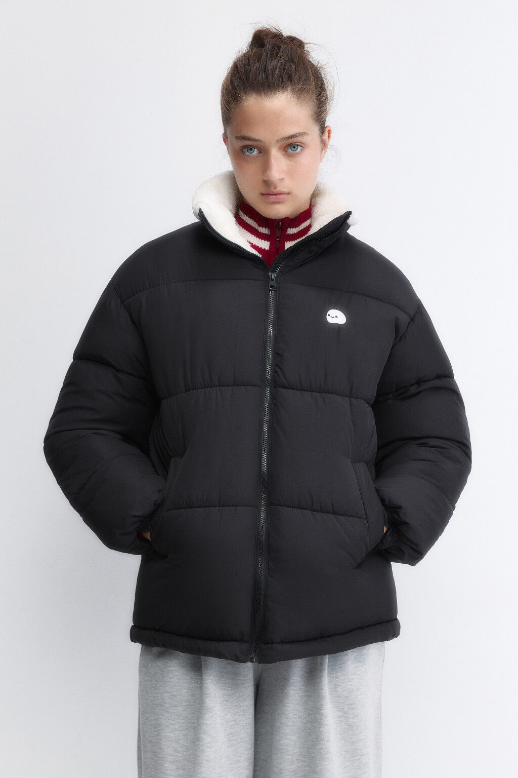 Куртка стеганая с подкладкой из искусственного меха - цвет черный - 2