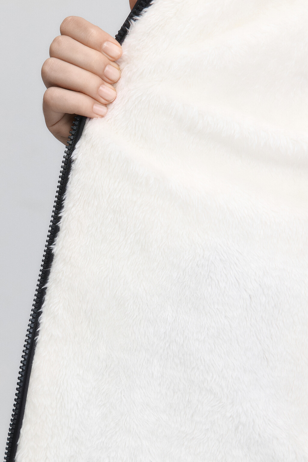 Куртка стеганая с подкладкой из искусственного меха - цвет черный - 9