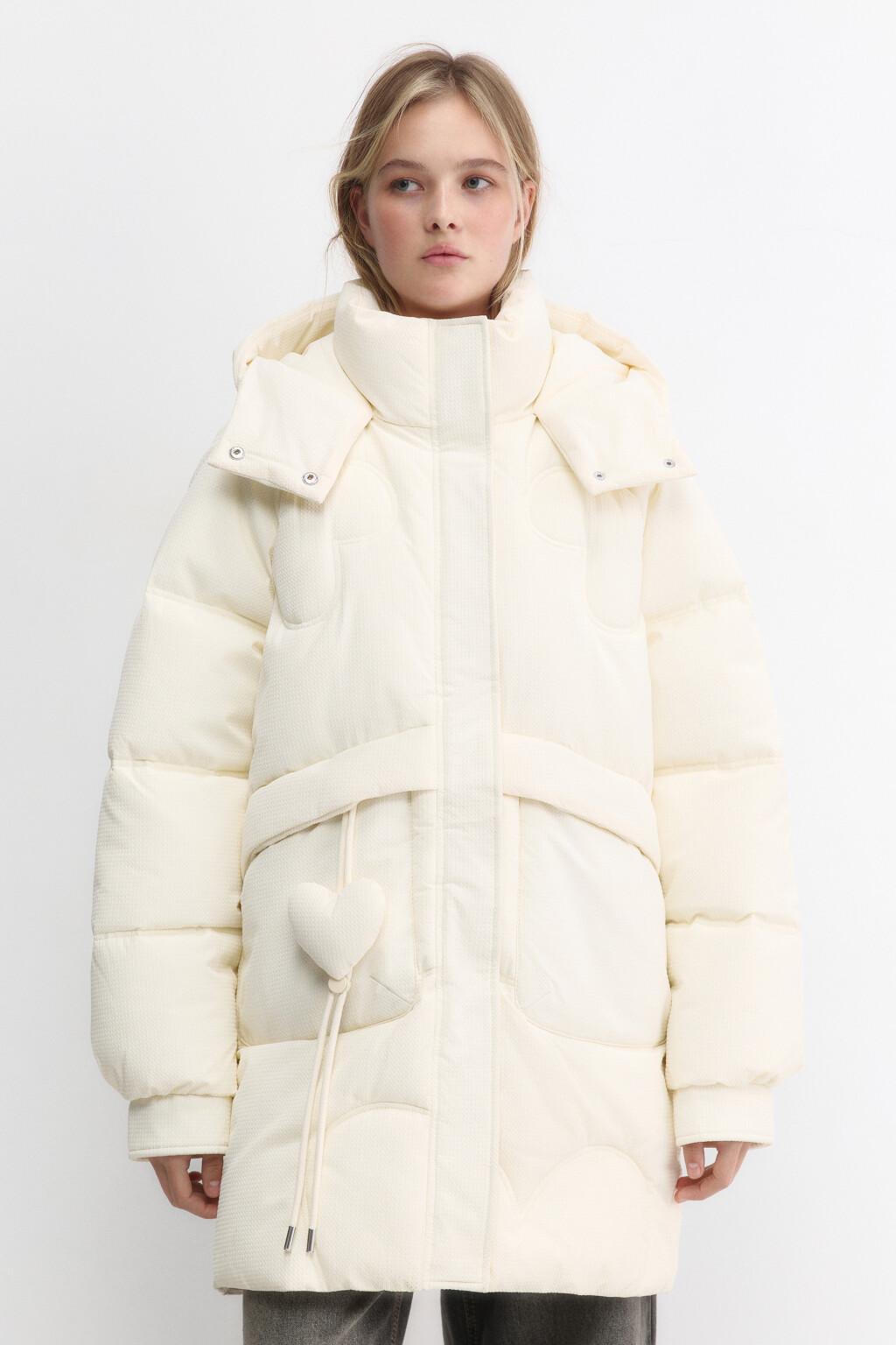 Куртка утепленная с капюшоном и фигурной стежкой - цвет молочный - 2