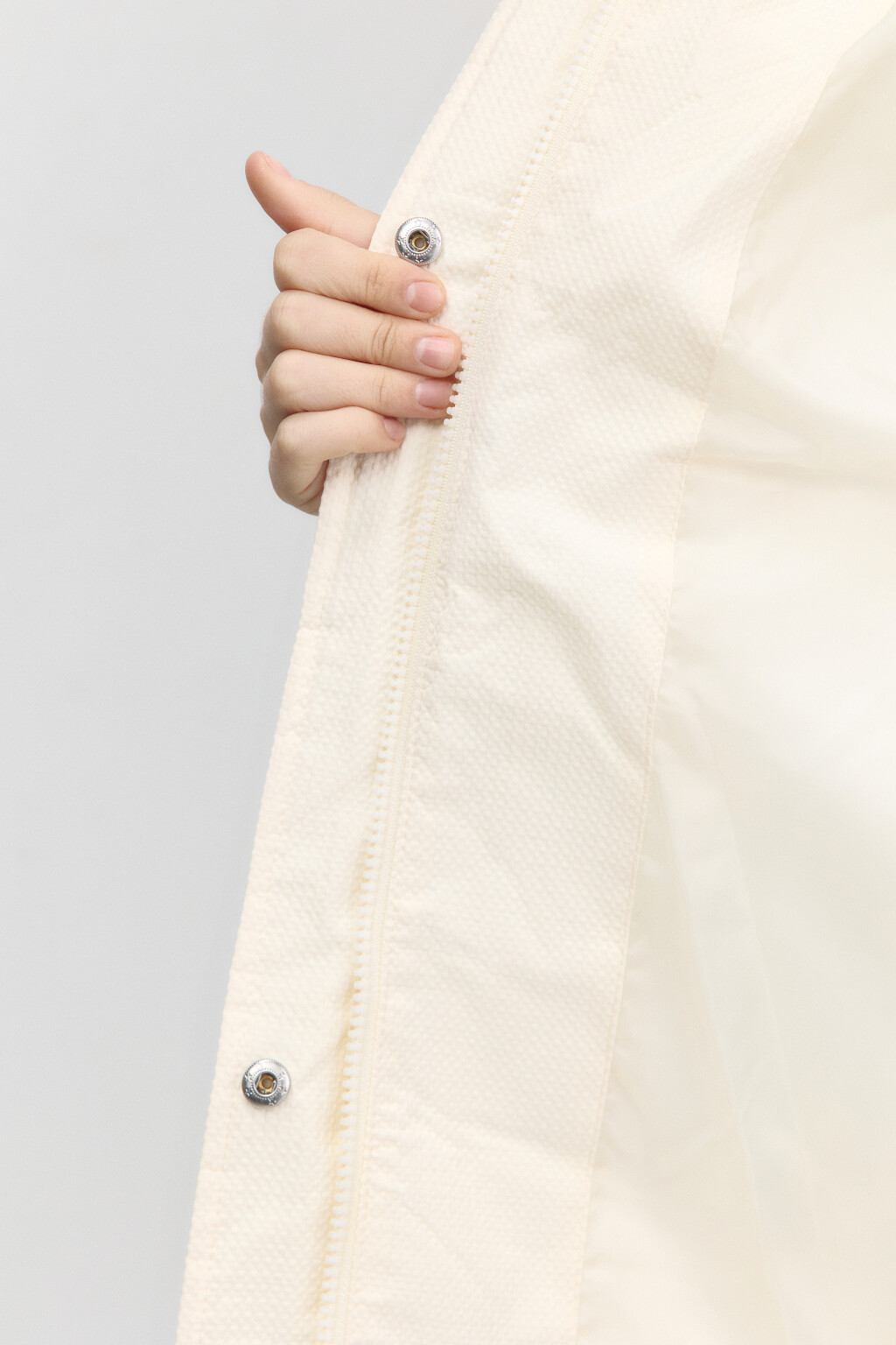 Куртка утепленная с капюшоном и фигурной стежкой - цвет молочный - 9