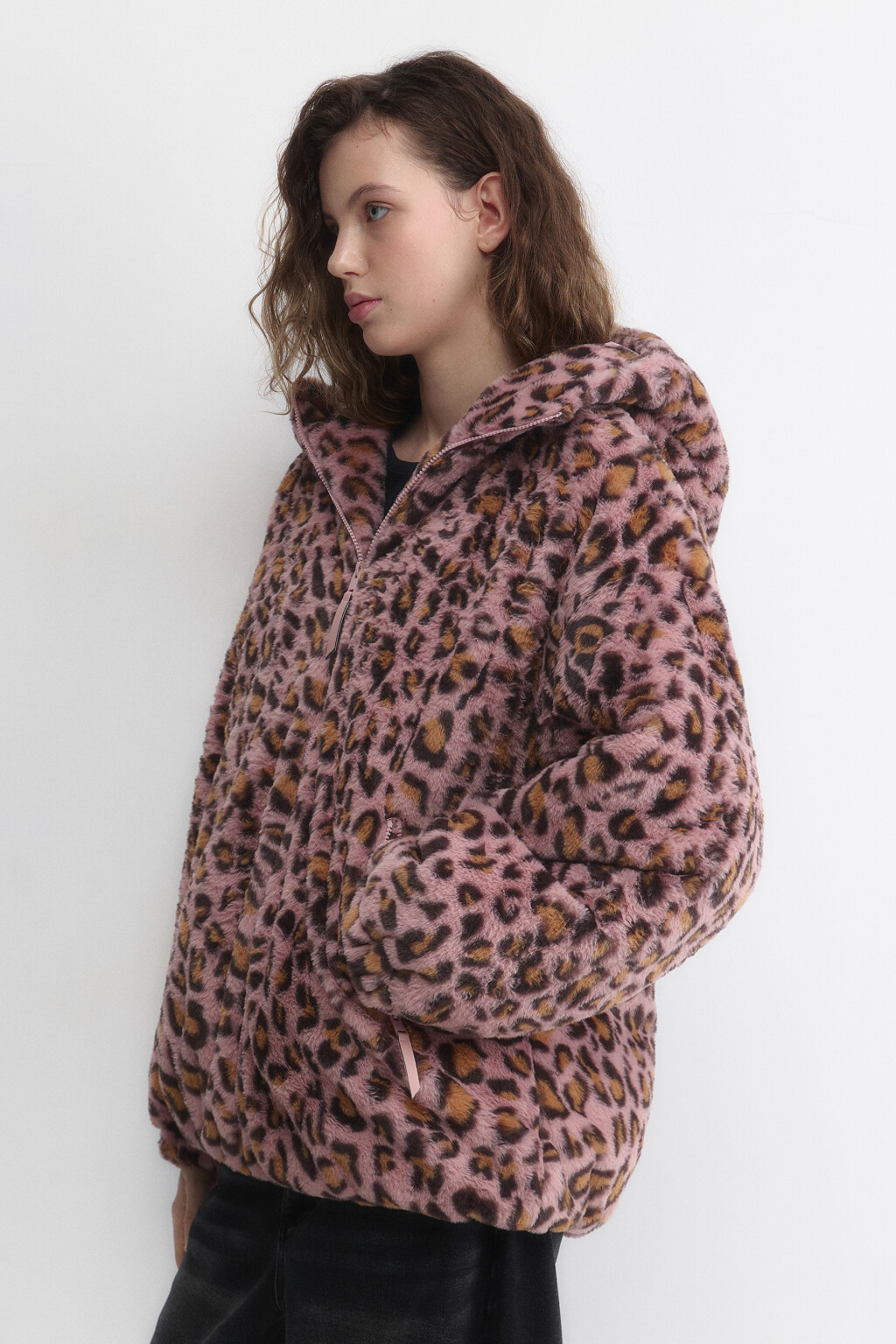 Куртка из искусственного меха с капюшоном - цвет мультиколор - 3