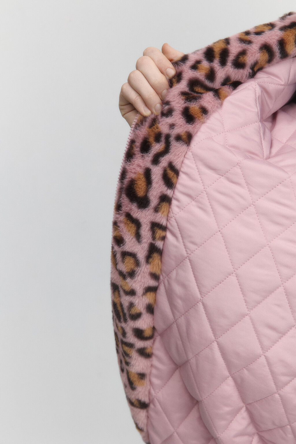 Куртка из искусственного меха с капюшоном - цвет мультиколор - 9