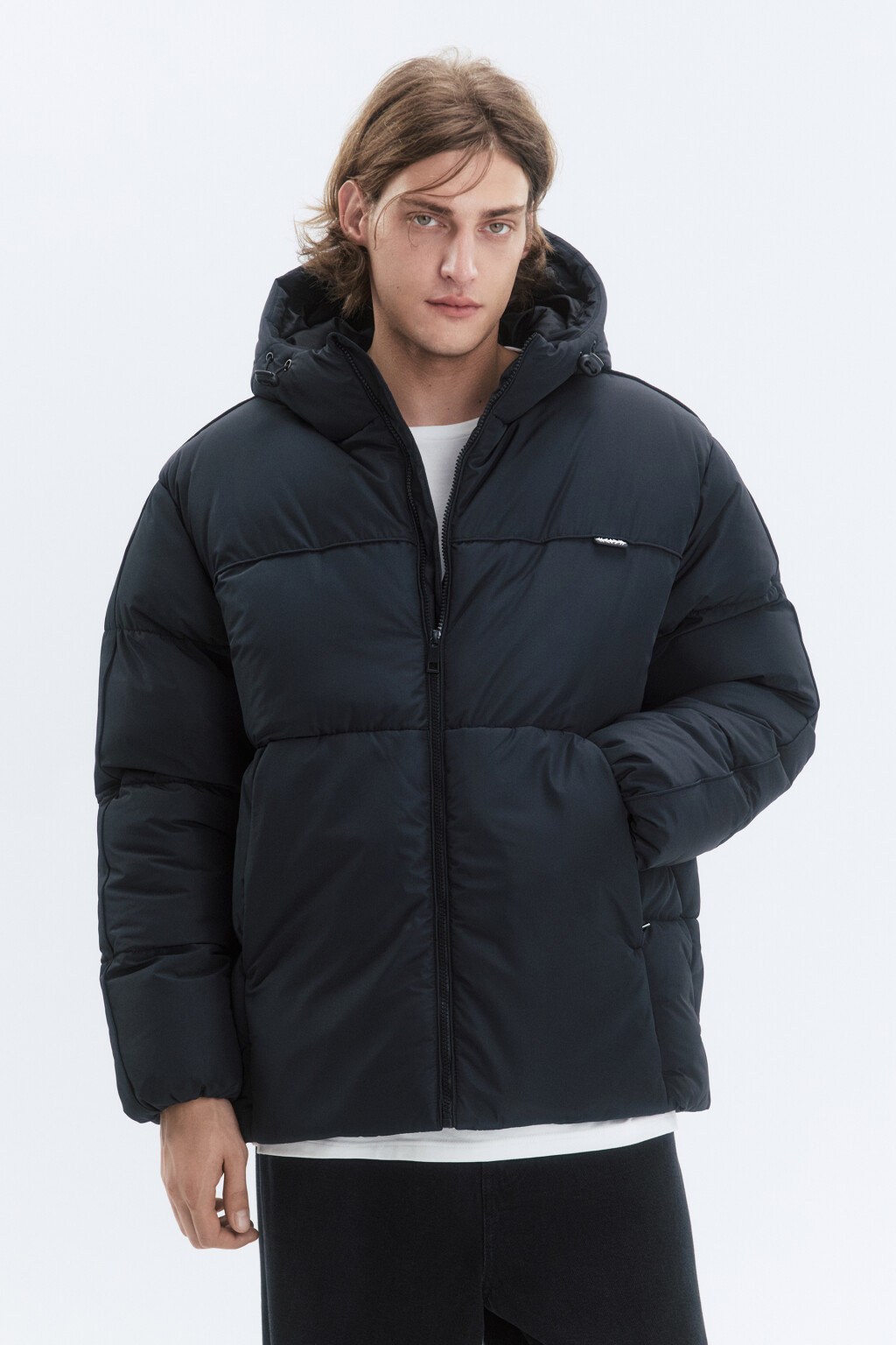 Куртка-пуховик стеганая с капюшоном - цвет черный - 2