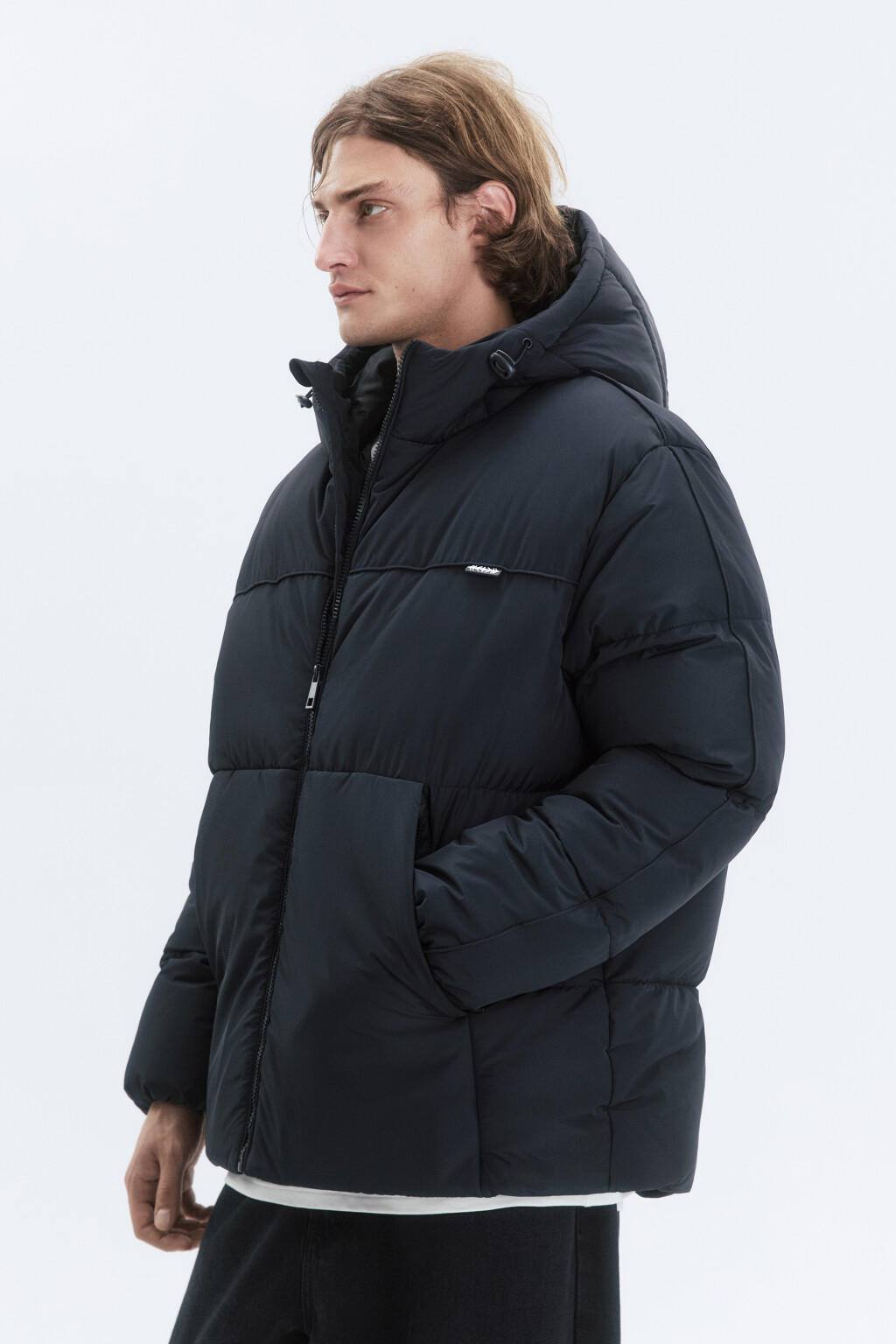 Куртка-пуховик стеганая с капюшоном - цвет черный - 3