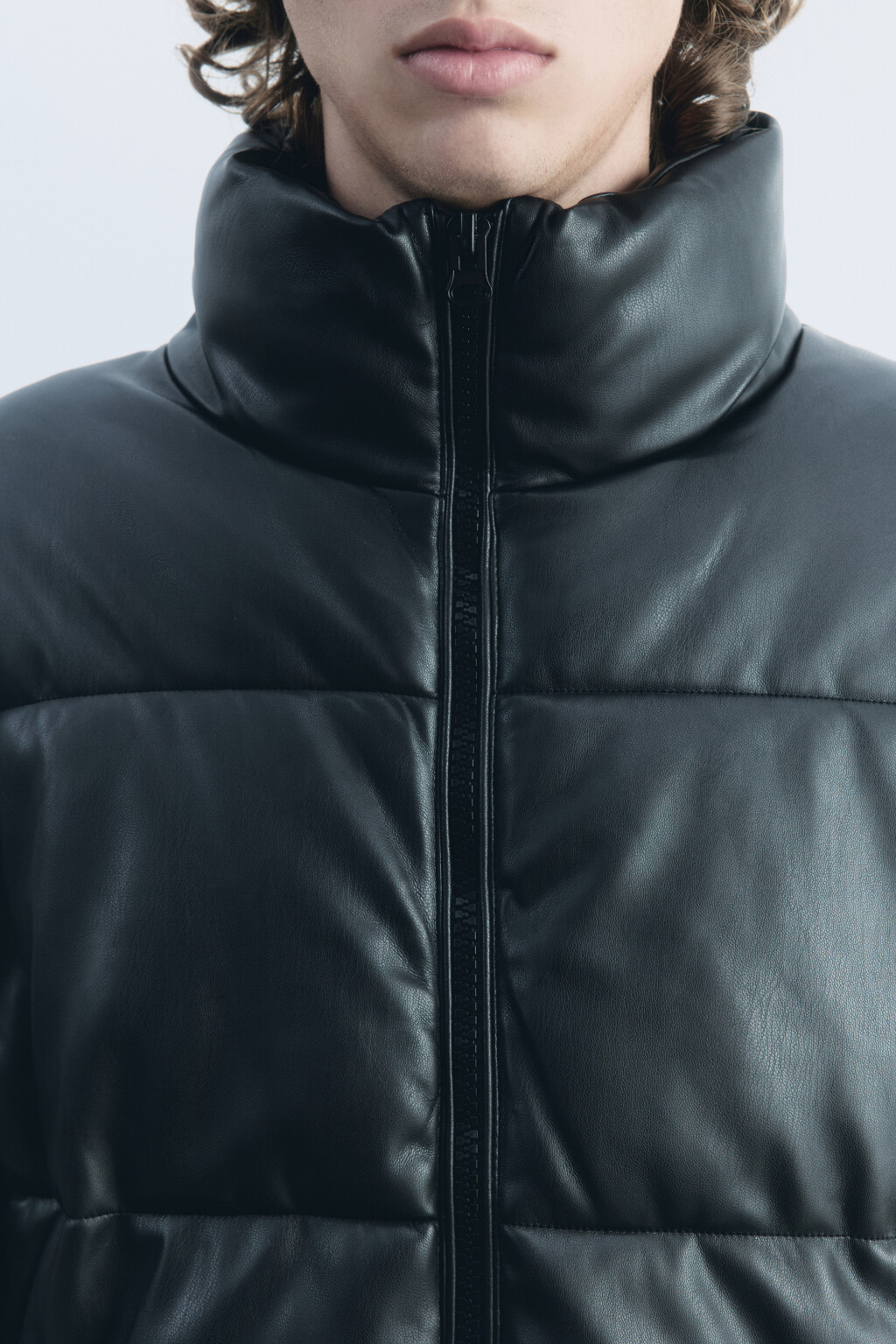 Куртка-пуховик стеганая из искусственной кожи - цвет черный - 7