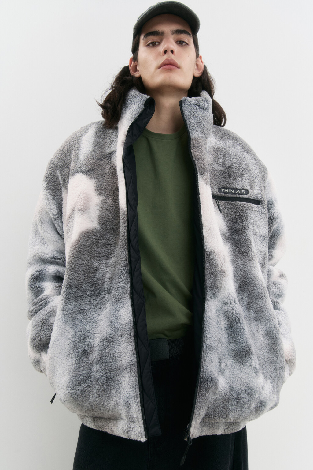 Куртка из искусственного меха с принтом - цвет белый - 3