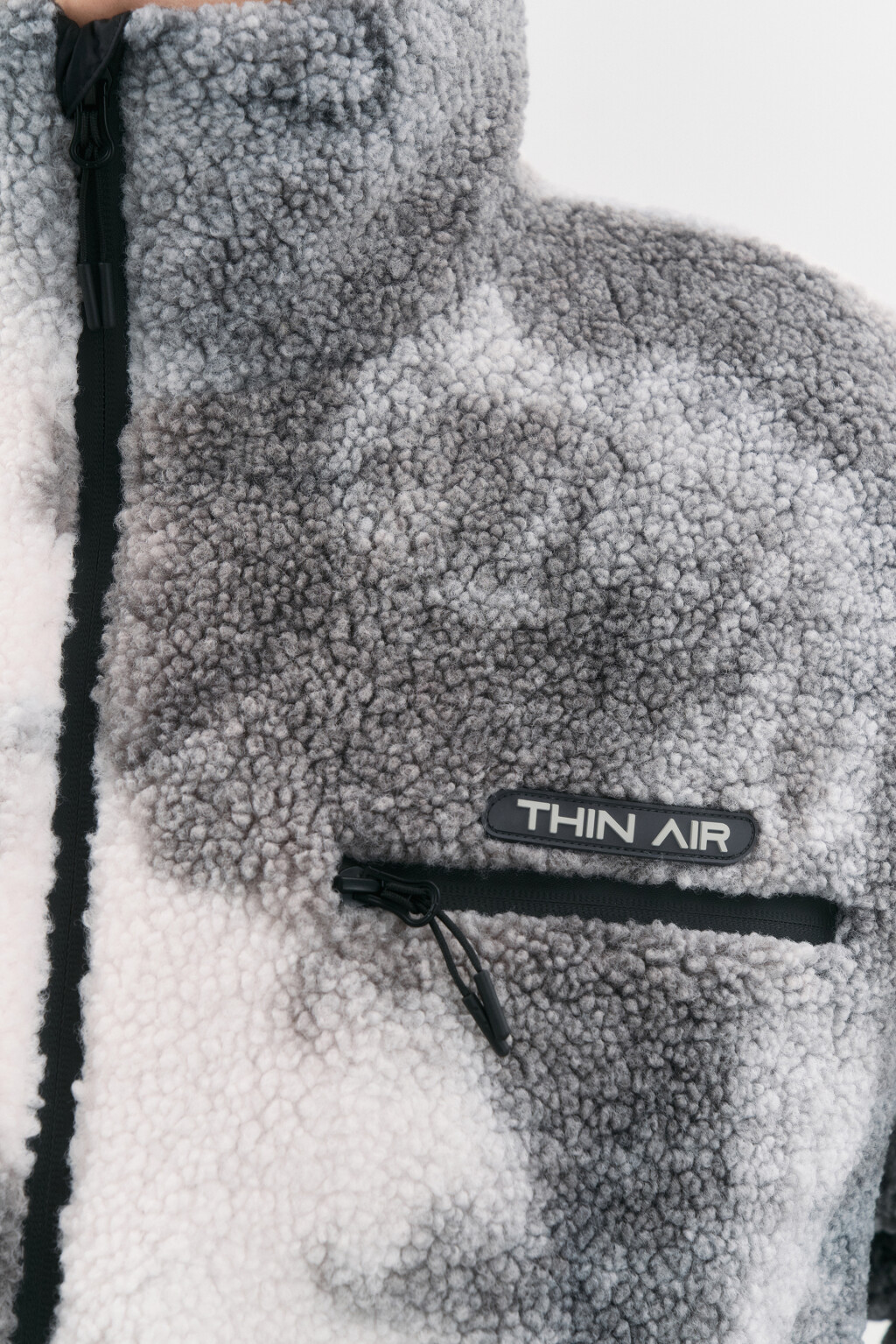 Куртка из искусственного меха с принтом - цвет белый - 8