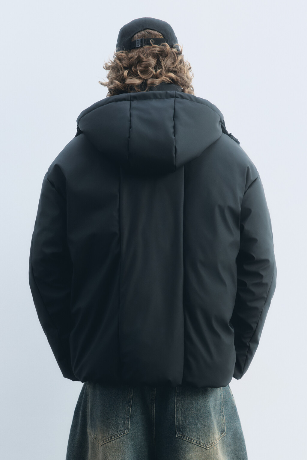 Куртка утепленная с капюшоном и влагозащитой - цвет черный - 4