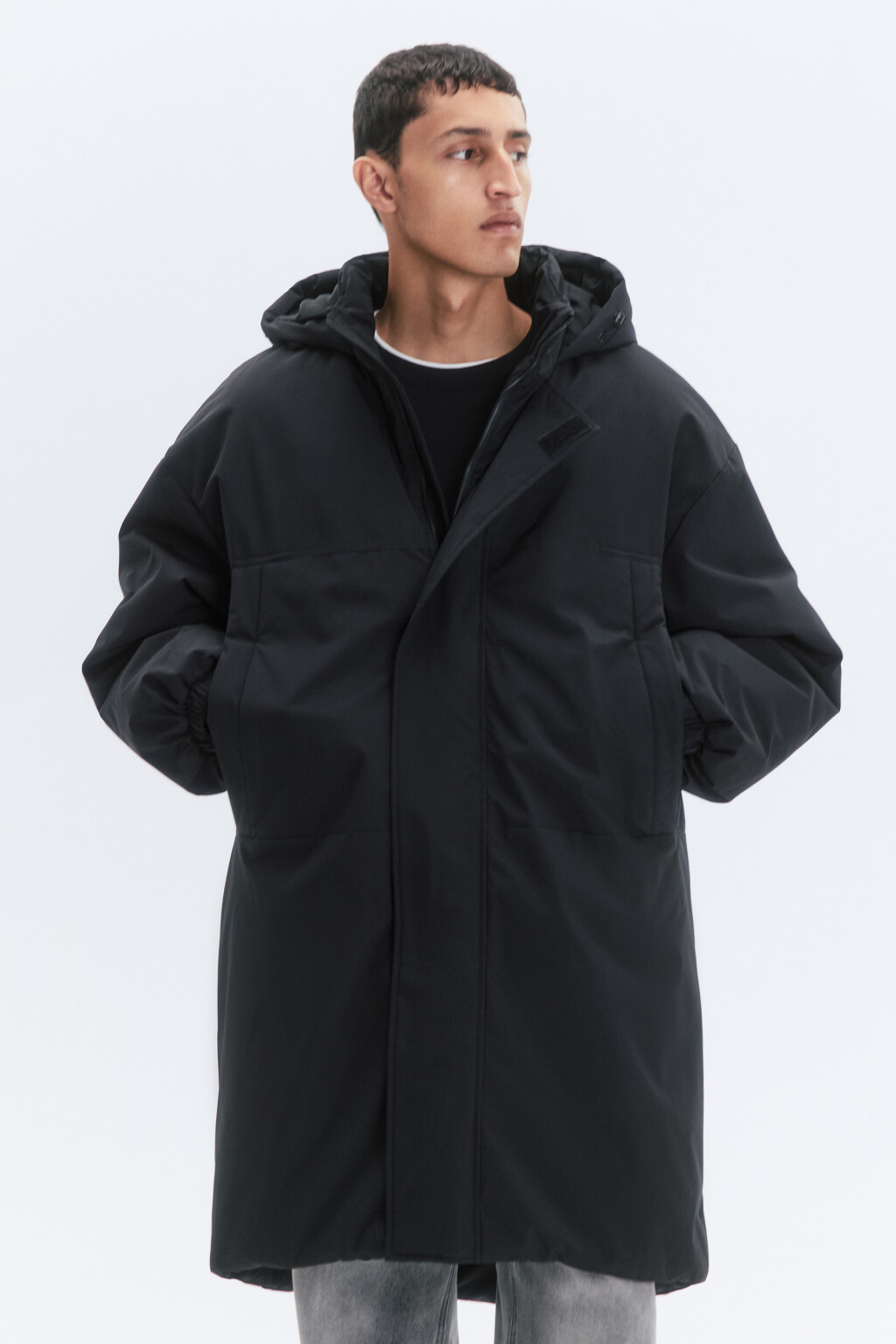 Куртка-парка длинная утепленная с капюшоном - цвет черный - 2